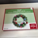 Tinsel Wreath Craft Kit Christmas 8+ Oh What Fun. Creatology New. Fixed Price $12.00.